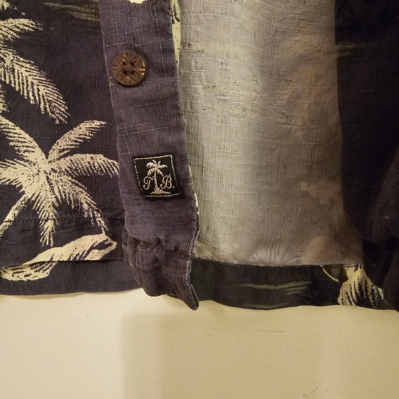Tommy Bahama Silk Hawaiian Shirt Small Charcoal Palm Hibiscus Tropical RN86549 - Picture 2 of 9